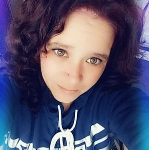 Meet your Posher, Tia